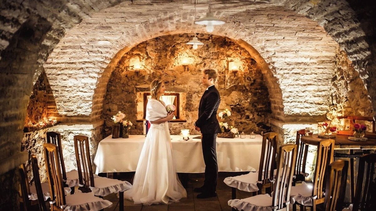 Sezana House | Château Asa–Perfect Location for a Dream Wedding