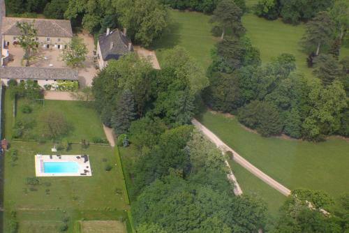 La Chapelle-de-Guinchay House | Château de Beauchamp- La chapelle de Guinchay
