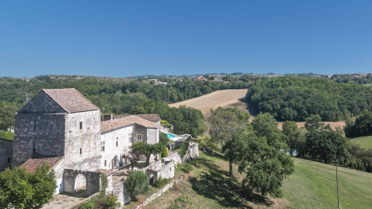 Saint-Martin-de-Beauville Villa | Château de Galaup - Five Bedroom Villa, Sleeps 10