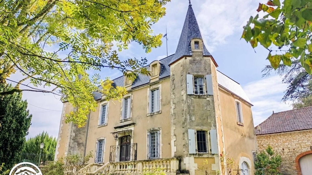 Peyrilles House | Château de Ginard - PEYRILLES