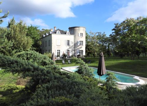 Saint-Martin-Petit House | Château de la Comtesse