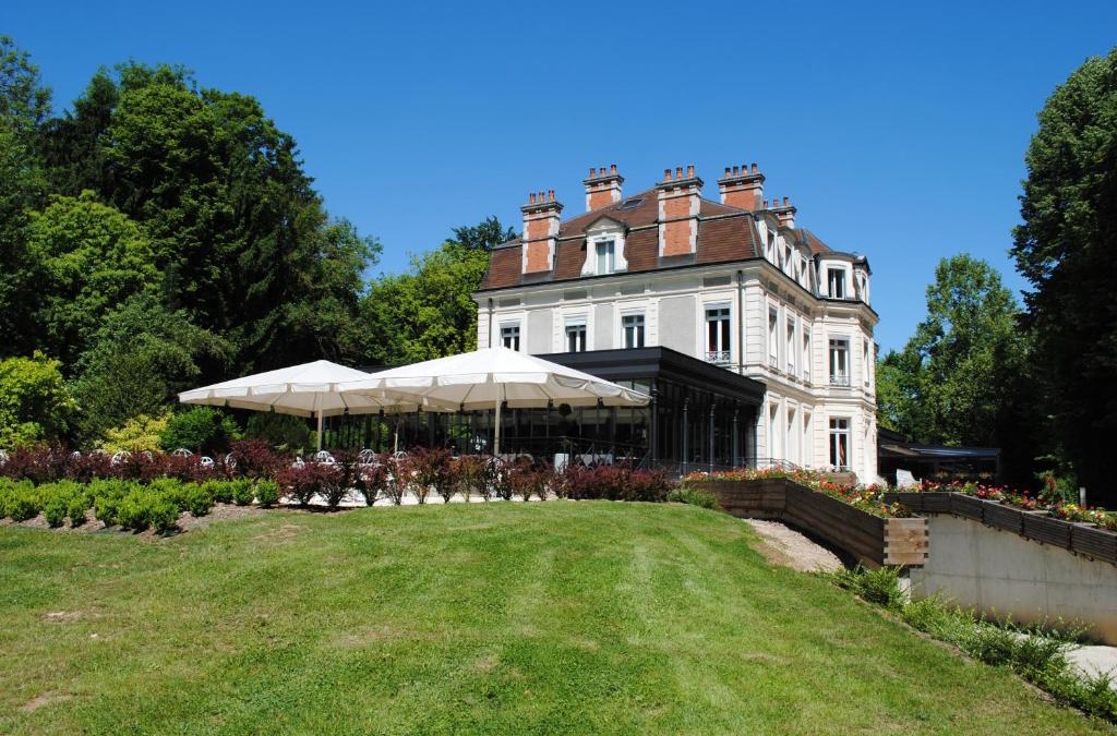 Geneuille Hotel | Château de La Dame Blanche - Logis
