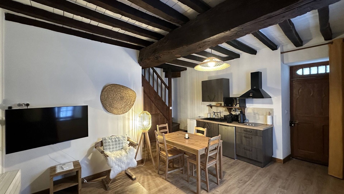 Vicq Cottage | Château de la Mothe - Gîte Hugues de Paynes