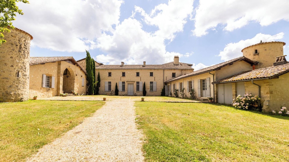 Pompejac Other | Château de La Salle + Pool House