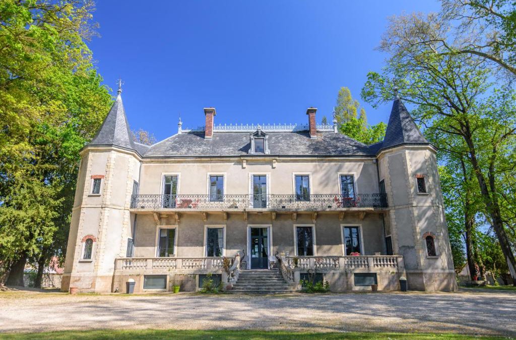 Saint-Marcel House | Château de la villeneuve