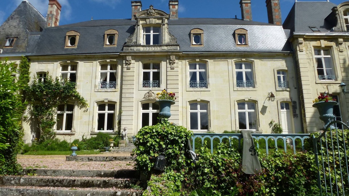 Troo Other | Château de la Voûte, facing south