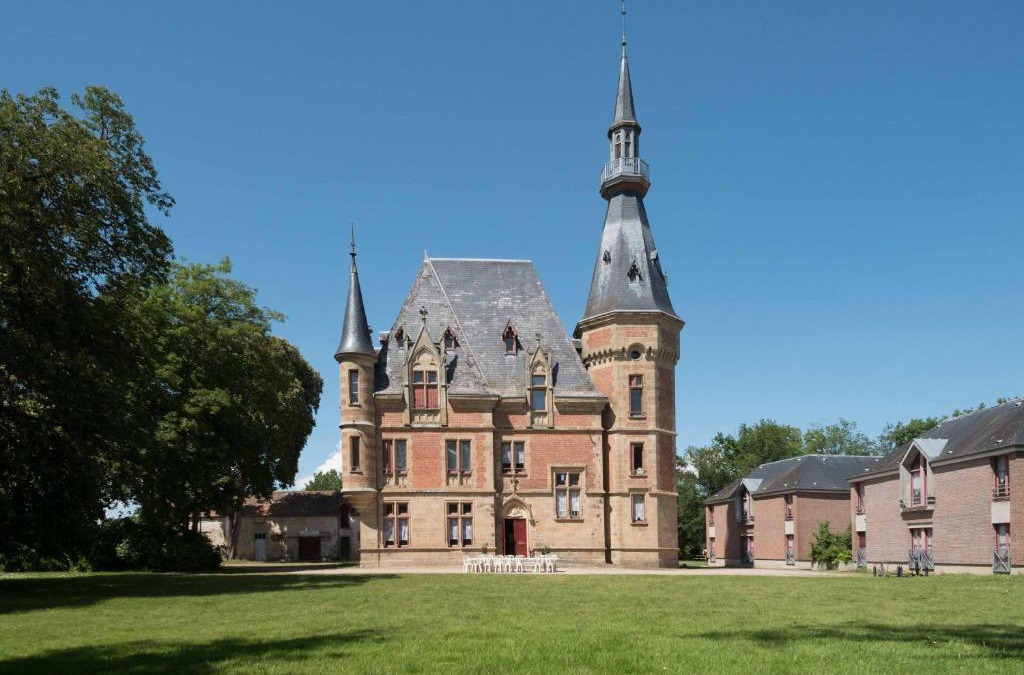 Cosne-d'Allier House | Château de Petit Bois