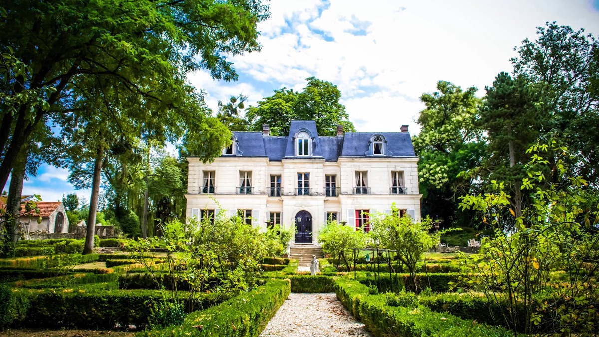 Montlevon Bed & Breakfast | Château de Picheny