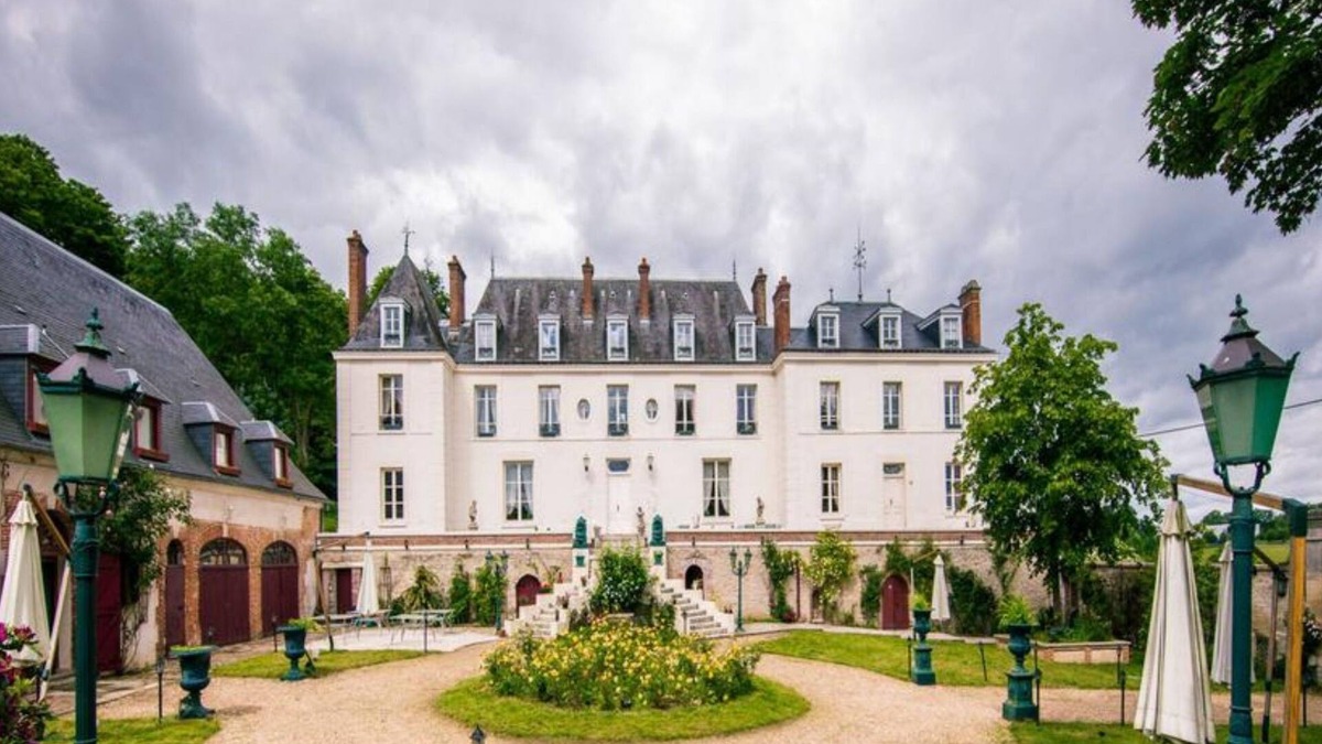Chaumont-en-Vexin Bed & Breakfast | Château du Jard