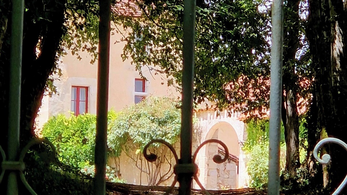 Leguillac-de-l'Auche Other | Château le But et sa Guest House. Proche de Périgueux au Cœur du Périgord