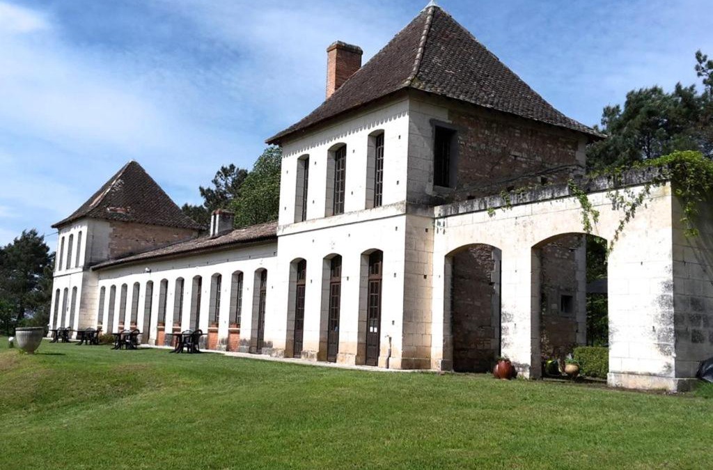 Le Pizou Apartment | Château Neuf Le Désert