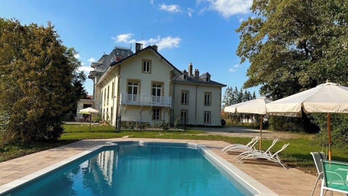 Vaudoncourt Other | Château Viéndal, bed and breakfast in Neuchâtel