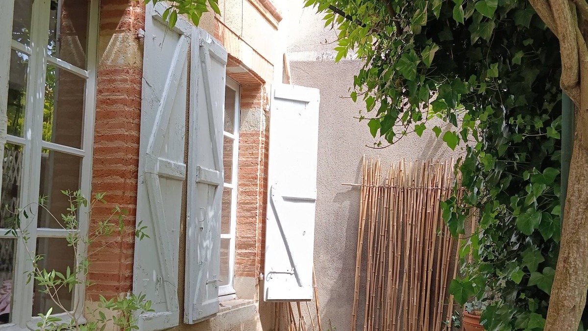 Lezat-sur-Leze Bed & Breakfast | Ch double garden