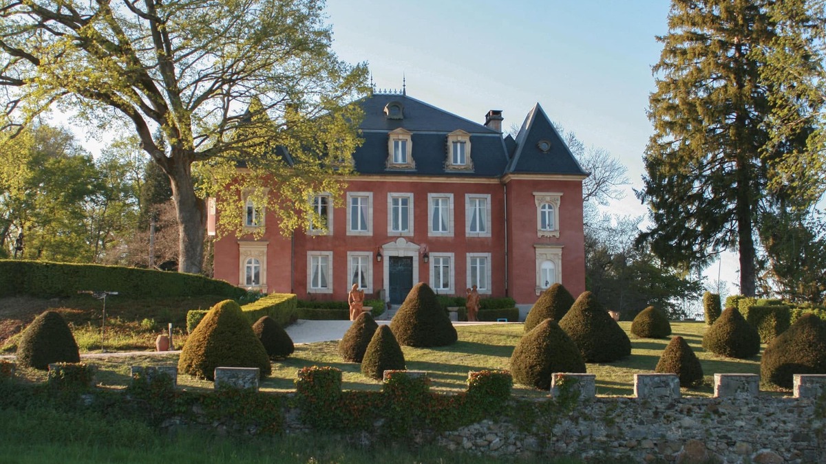 Saint-Bertrand-de-Comminges Other | Chateau life on the banks of the Garonne