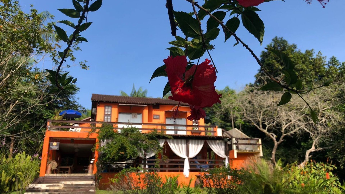 Mambucaba House | Chácara Colibris in the middle of the forest and the sea