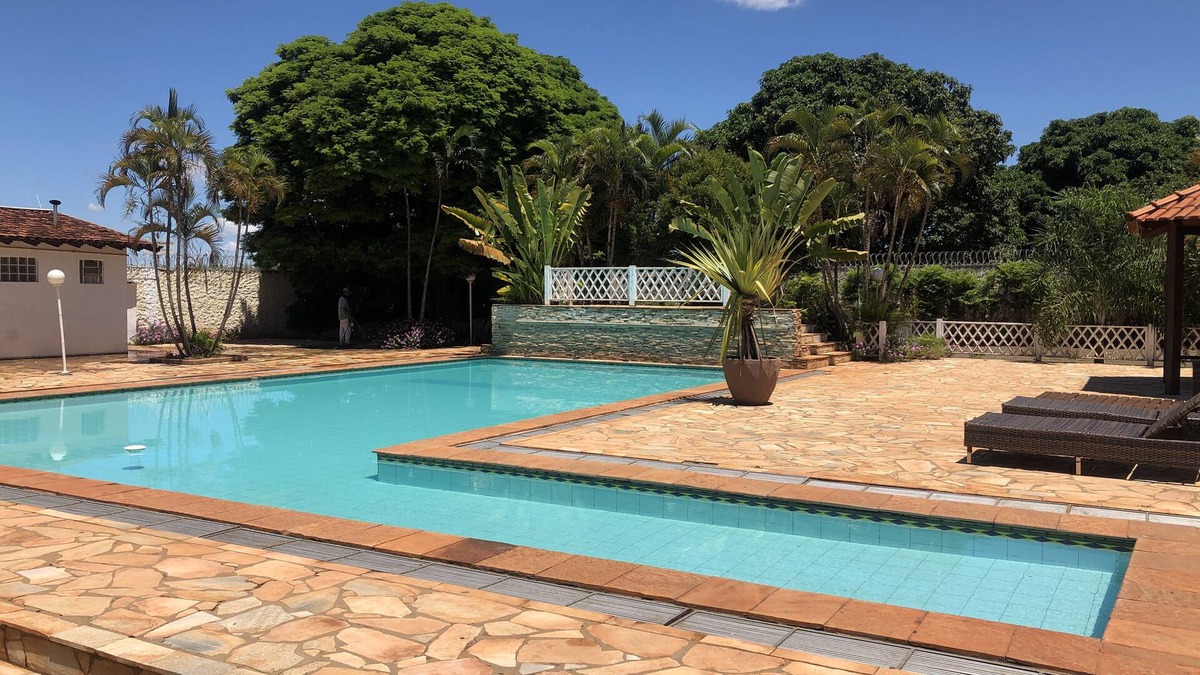 Uberaba House | CHÁCARA GREEN HALL (in front of Casa Do Folclore) 34996452966