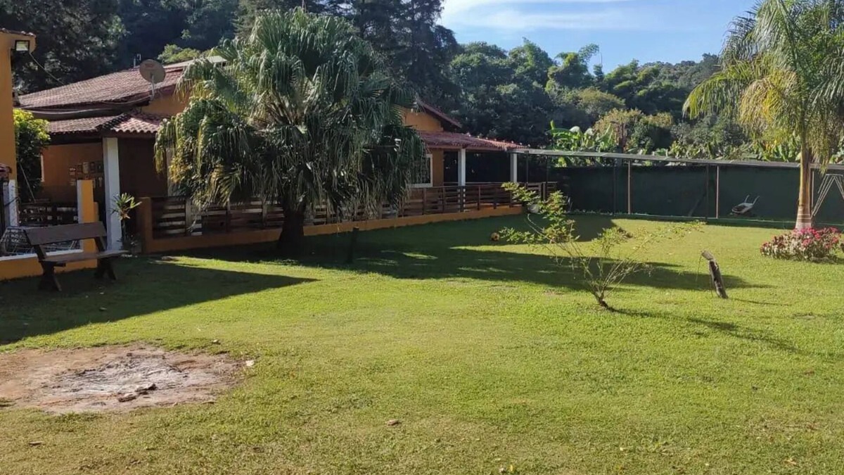 Terra Preta House | Chacara Paraizo Lugar Aconchegante em Mairipora, Facil Acesso no Asfalto
