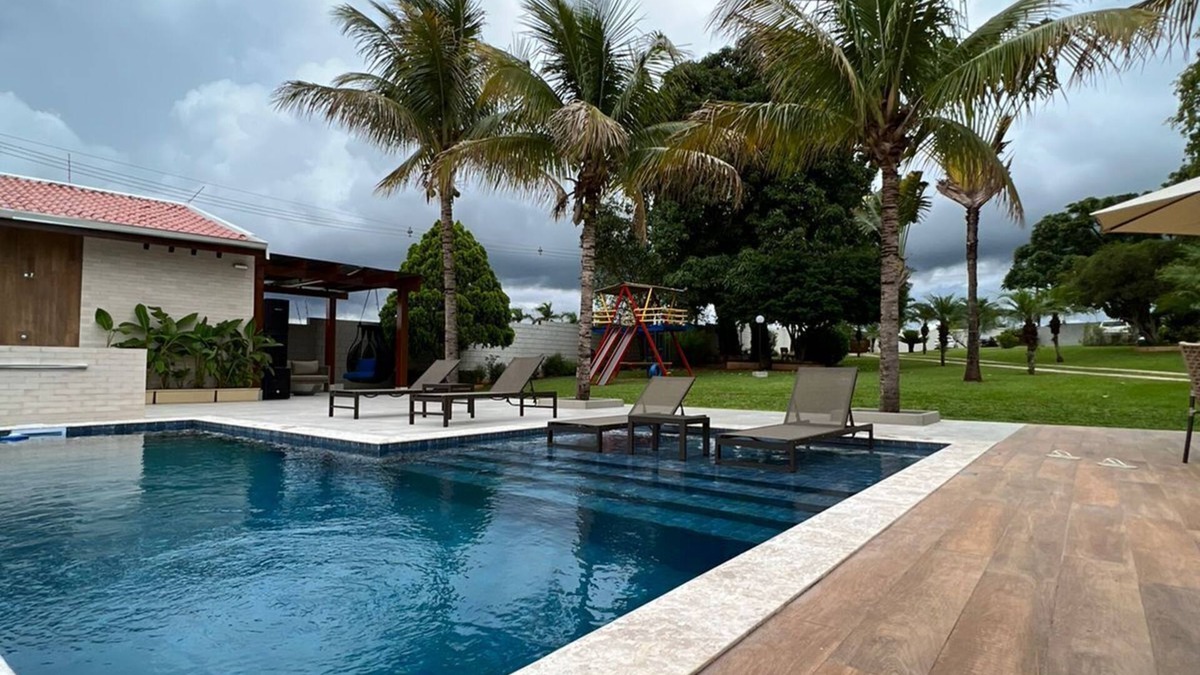 Limeira House | CHACARA ZANCHETTA HEATED SWIMMING POOL BEACH TENNIS WOOD-BURNING FIREPLACE AND ECOLOGY