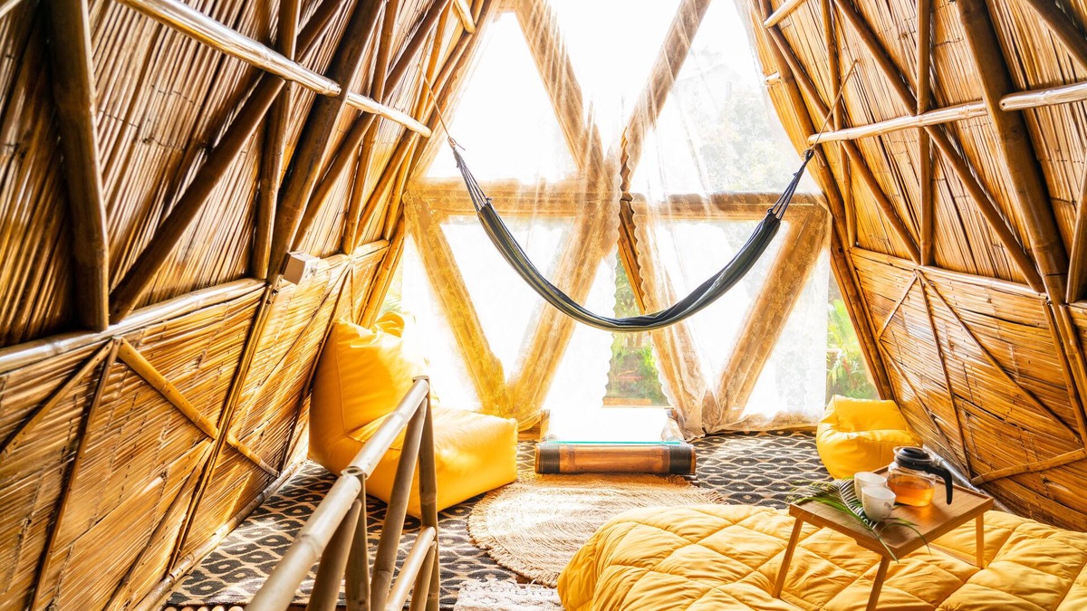 Chapora Cottage | Chakra: Premium Retro AC Cottage in Vagatornn