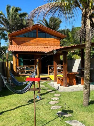 Armacao do Tairu House | Chalé de Madeira, a 60m do mar em condomínio