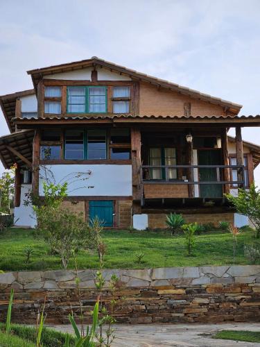 Carrancas House | Chalé Mata Virgem - 1km do centro, ao lado de várias cachoeiras, com cozinha completa e conforto para até 6 pessoas