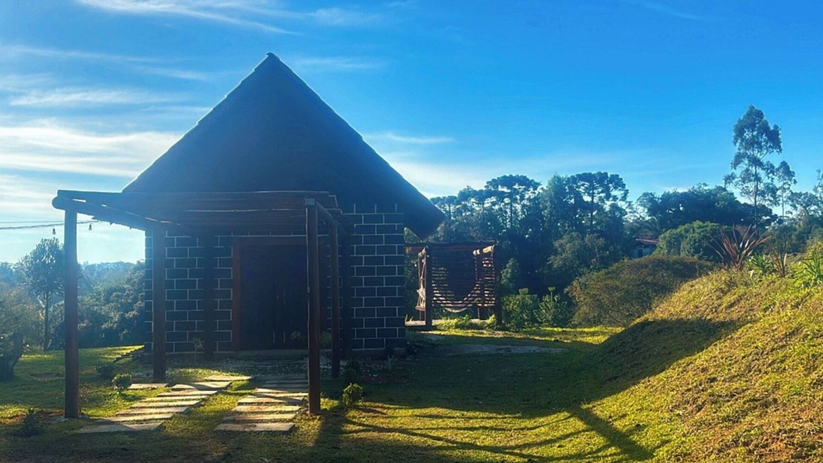 Campina Grande Do Sul Ski Chalet | Chalé Romântico Heartland