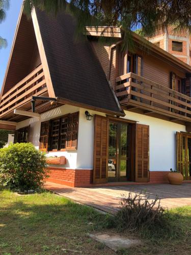 Loteamento Jardim Veu da Noiva House | Chalé Sonho da Vovó a 5 minutinhos do Centrinho de Capivari