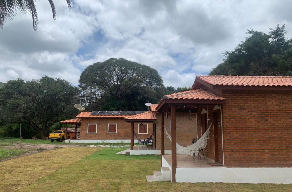 Palmeiras House | Chalé Topázio no Recanto Diamantina entre Palmeiras e Capão