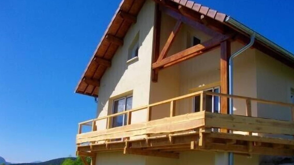 Benevent-et-Charbillac House | Chalet-style house for 5 people.