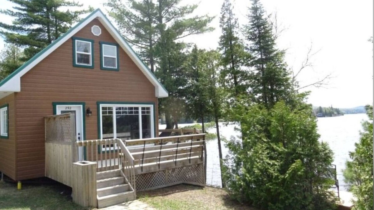 Adstock Ski Chalet | Chalet à Louer au Bord de L'eau - Lac du Huit