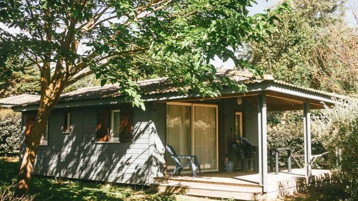 Saint-Denis-d'Oleron Ski Chalet | Chalet 2 étoiles - Piscine - eebbhh