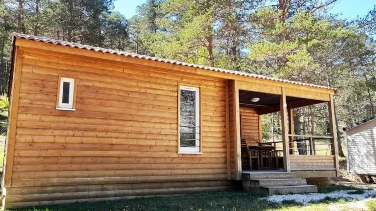 Saint-Auban Ski Chalet | Chalet 2 étoiles - Piscine - ccbaeia