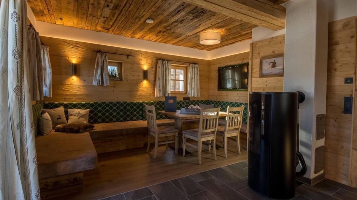 Rain Apartment | Chalet 2 - autumn time