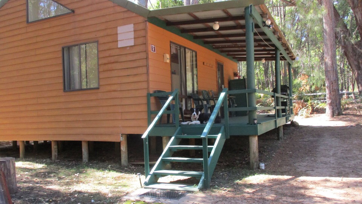 Nannup Cottage | Chalet 2: Horse friendly, great access to bush riding, electric fenced roundyard