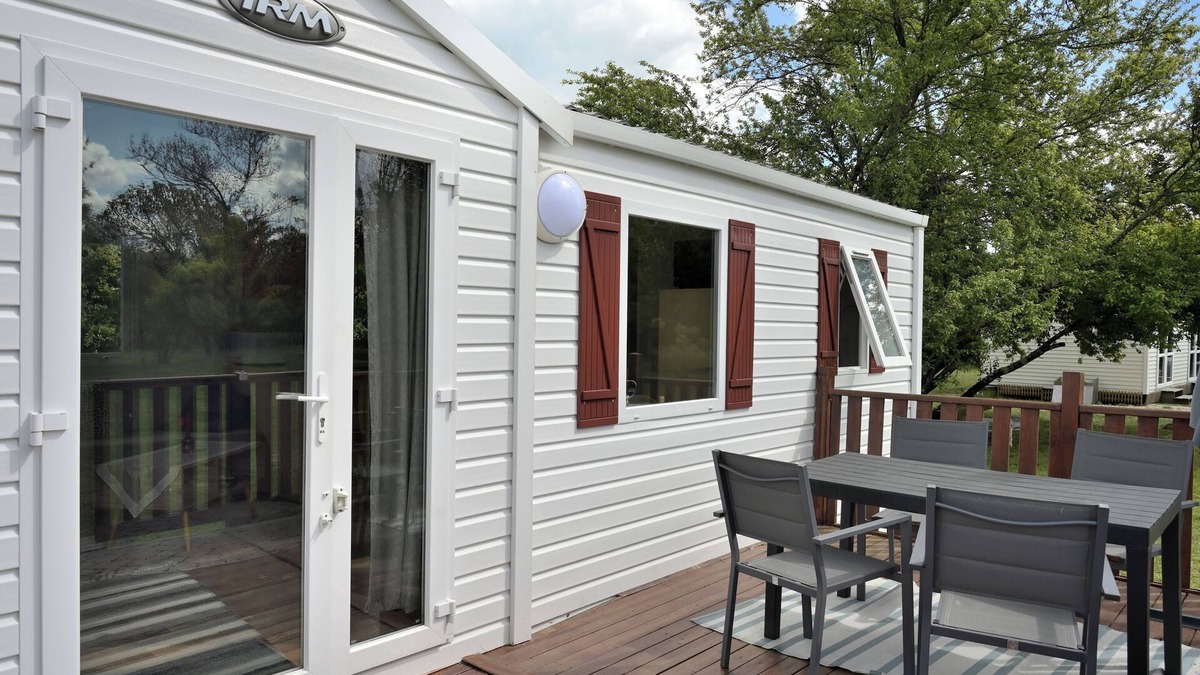 Salies-du-Salat House | 'Chalet 2' with Mountain View, Wi-Fi and Air Conditioning