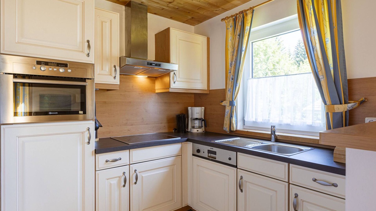 Annaberg-Lungoetz Ski Chalet | Chalet # 20 with 3 BR for up to 6 people