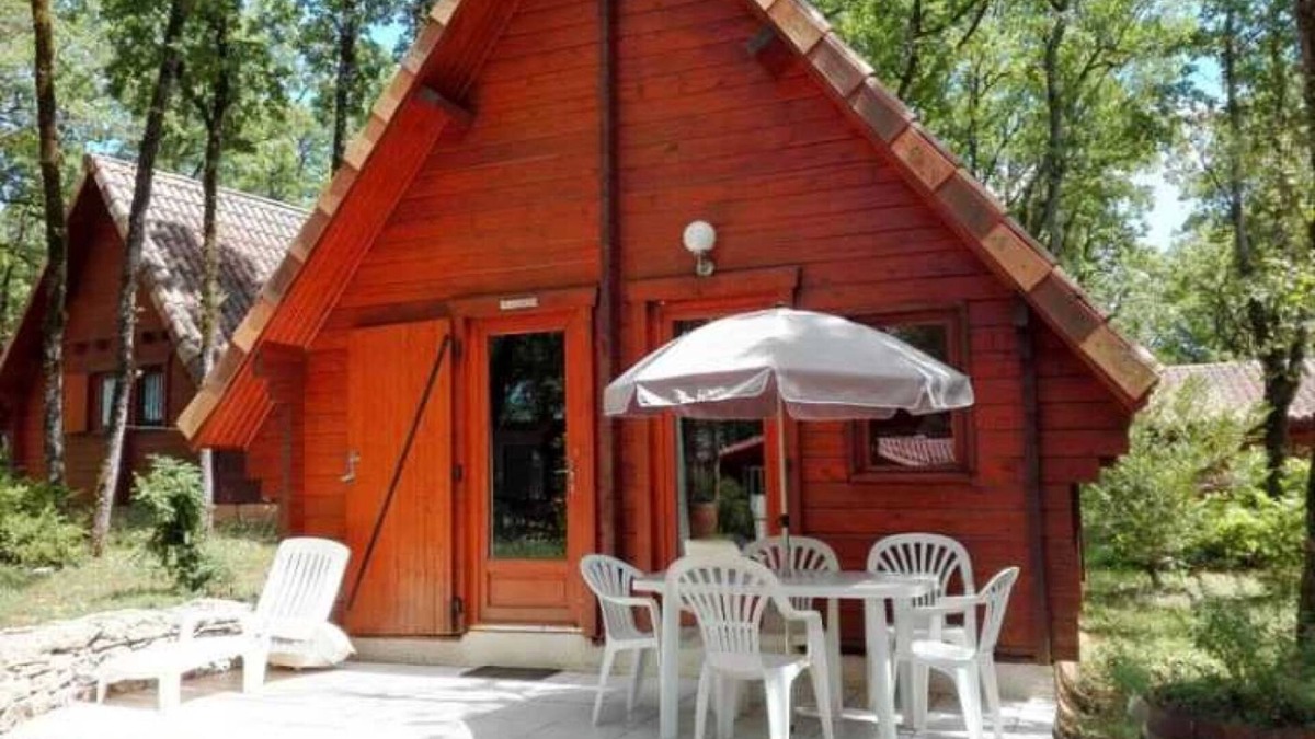 Saint-Cirq-Lapopie Ski Chalet | Chalet 3 étoiles - Piscine - efchce