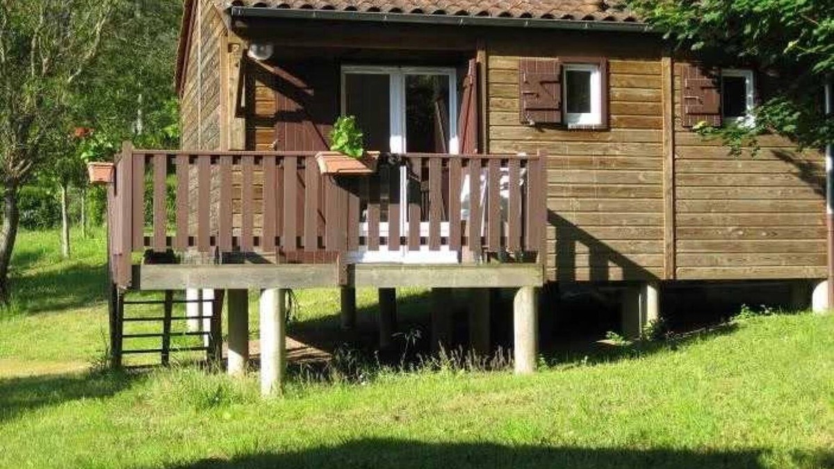 Thiviers Ski Chalet | Chalet 3 étoiles - Piscine - ccagi0f