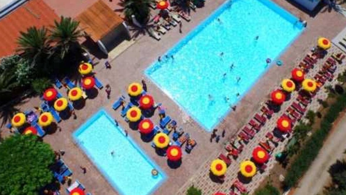 Alghero Ski Chalet | Chalet 4 étoiles - Piscine - eeeceg