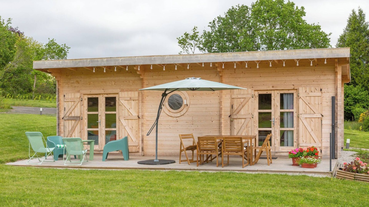 Landeleau Ski Chalet | Chalet '4 Pers Landeleau 2kms Canal' with Private Terrace