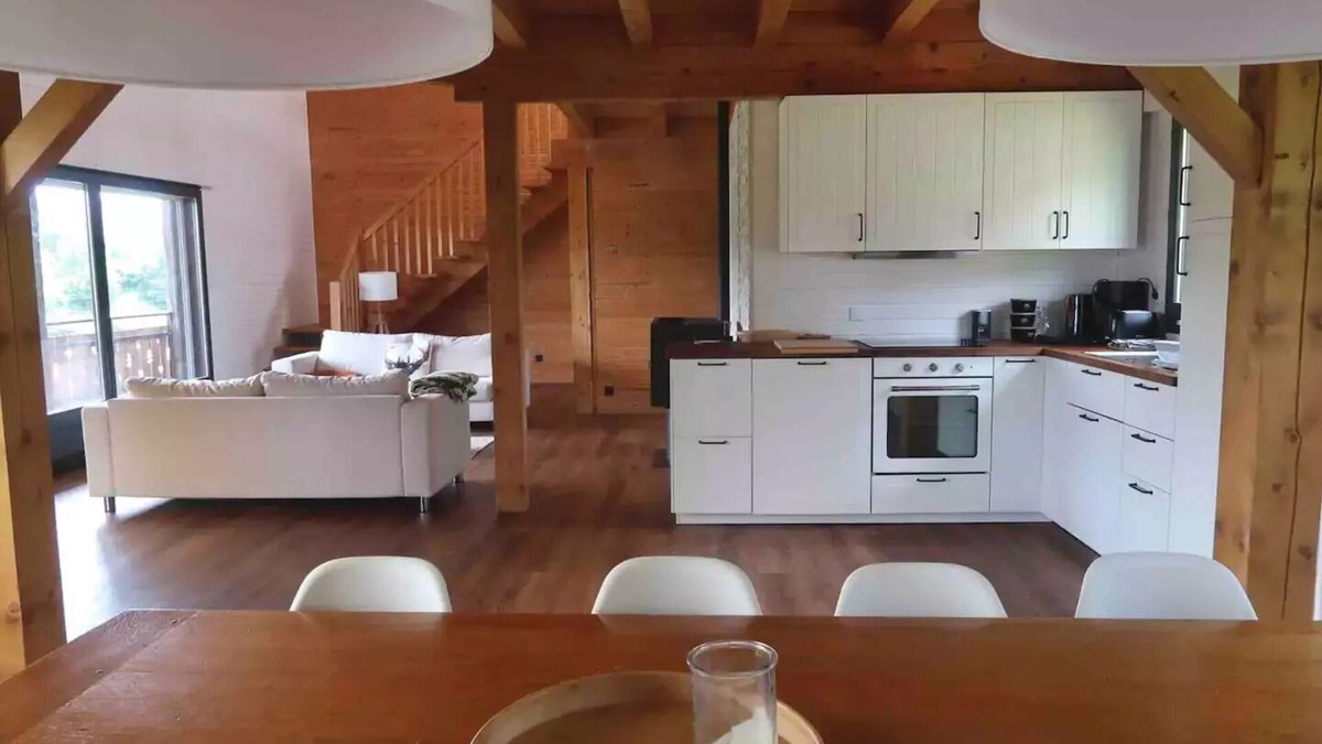 Le Frasnois Ski Chalet | Chalet Accueillant Avec vue sur le lac de Narlay