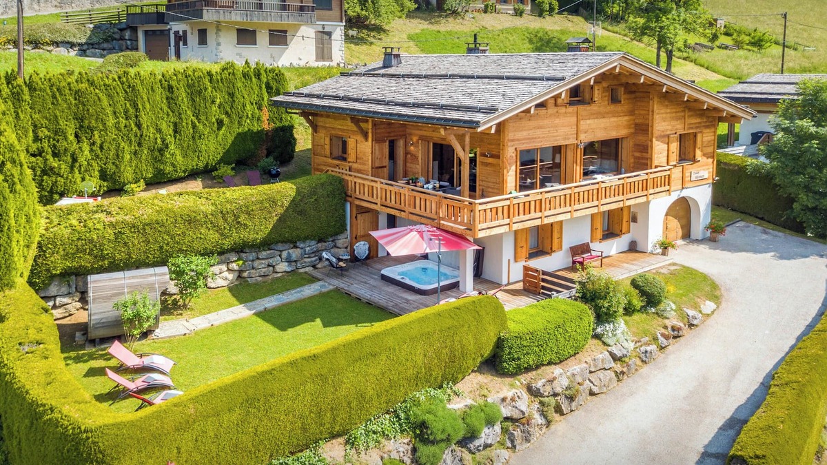 Le Grand-Bornand Ski Chalet | Chalet Alyssum - unique alpine stay for 13, hot tub & sauna - OVO Network