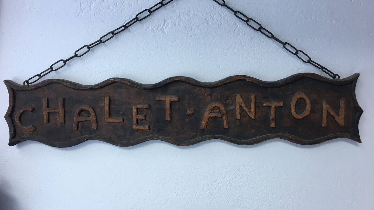 Teola Ski Chalet | Chalet Anton: an oasis in the greennery and snow