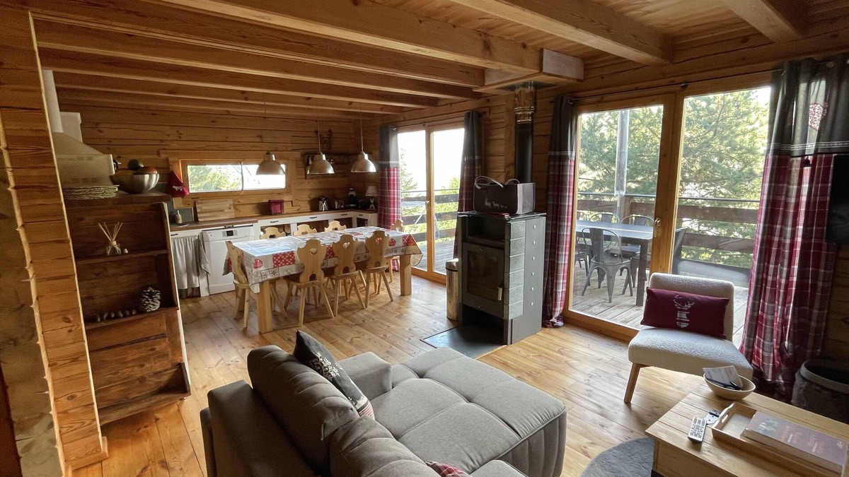 Enchastrayes Ski Chalet | Chalet au Sauze à 3 min des Pistes