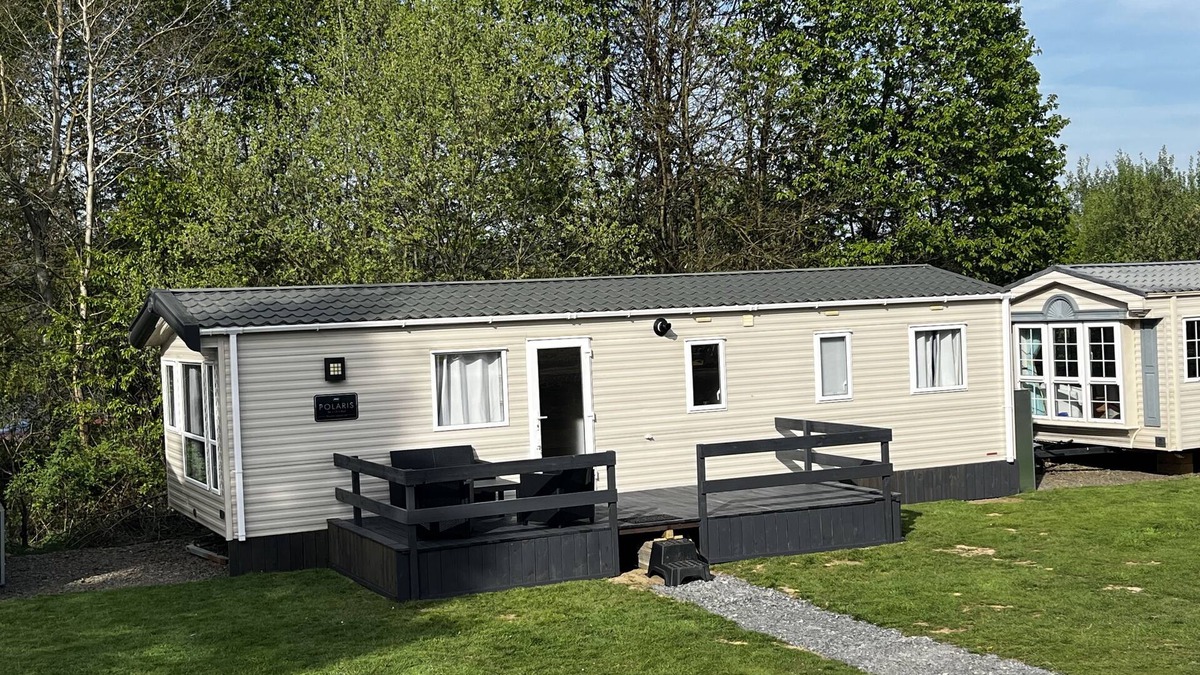 Windeck Ski Chalet | Chalet auf Campingplatz