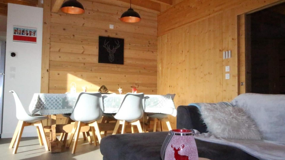 Chamrousse Ski Chalet | Chalet, balcony, tv, ski locker, 120m², Chamrousse