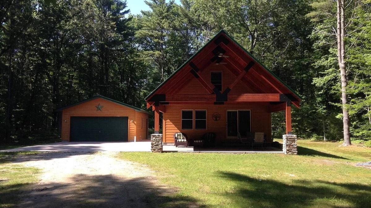 Au Gres Ski Chalet | Chalet Beach Access