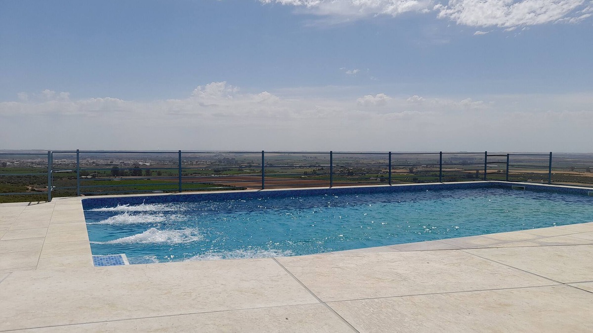 Lora Del Rio Villa | Chalet Bellavista with private pool, clear views and Wifi