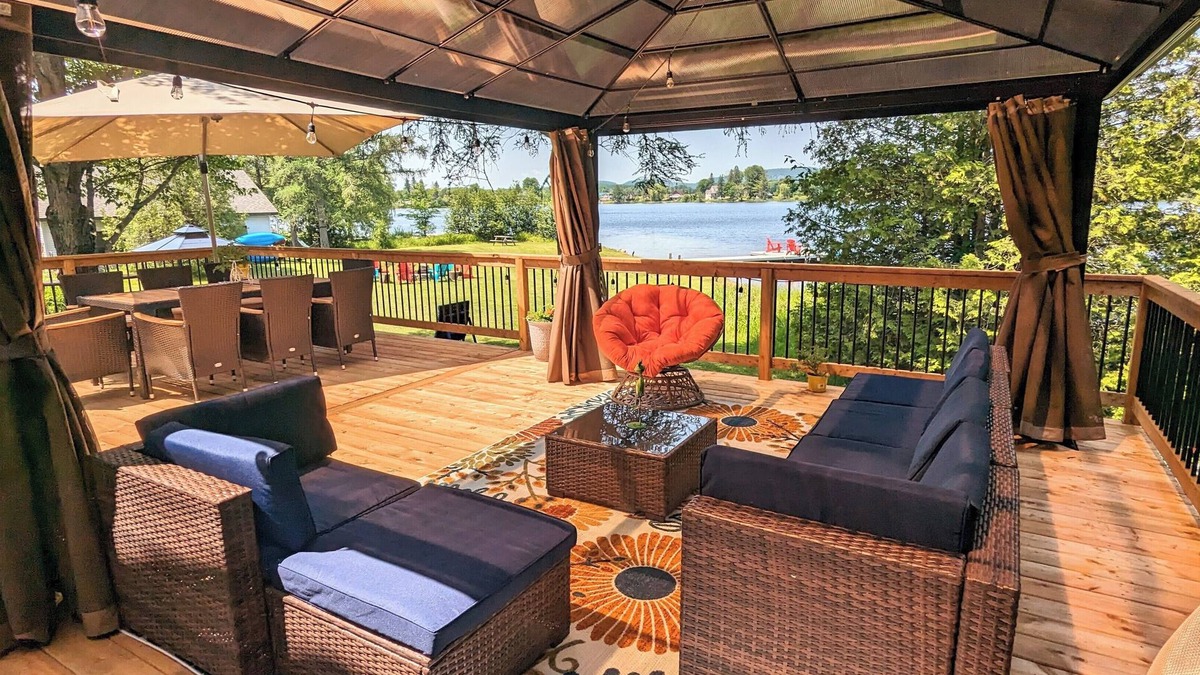 Saint-Andre-Avellin Cottage | Chalet Belle Vue - 4 Season - Water front