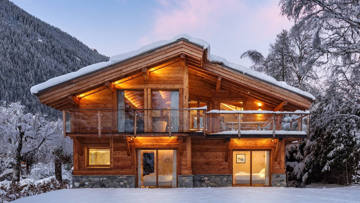 Les Praz-de-Chamonix Ski Chalet | Chalet Blaitière Contemporary Luxury
